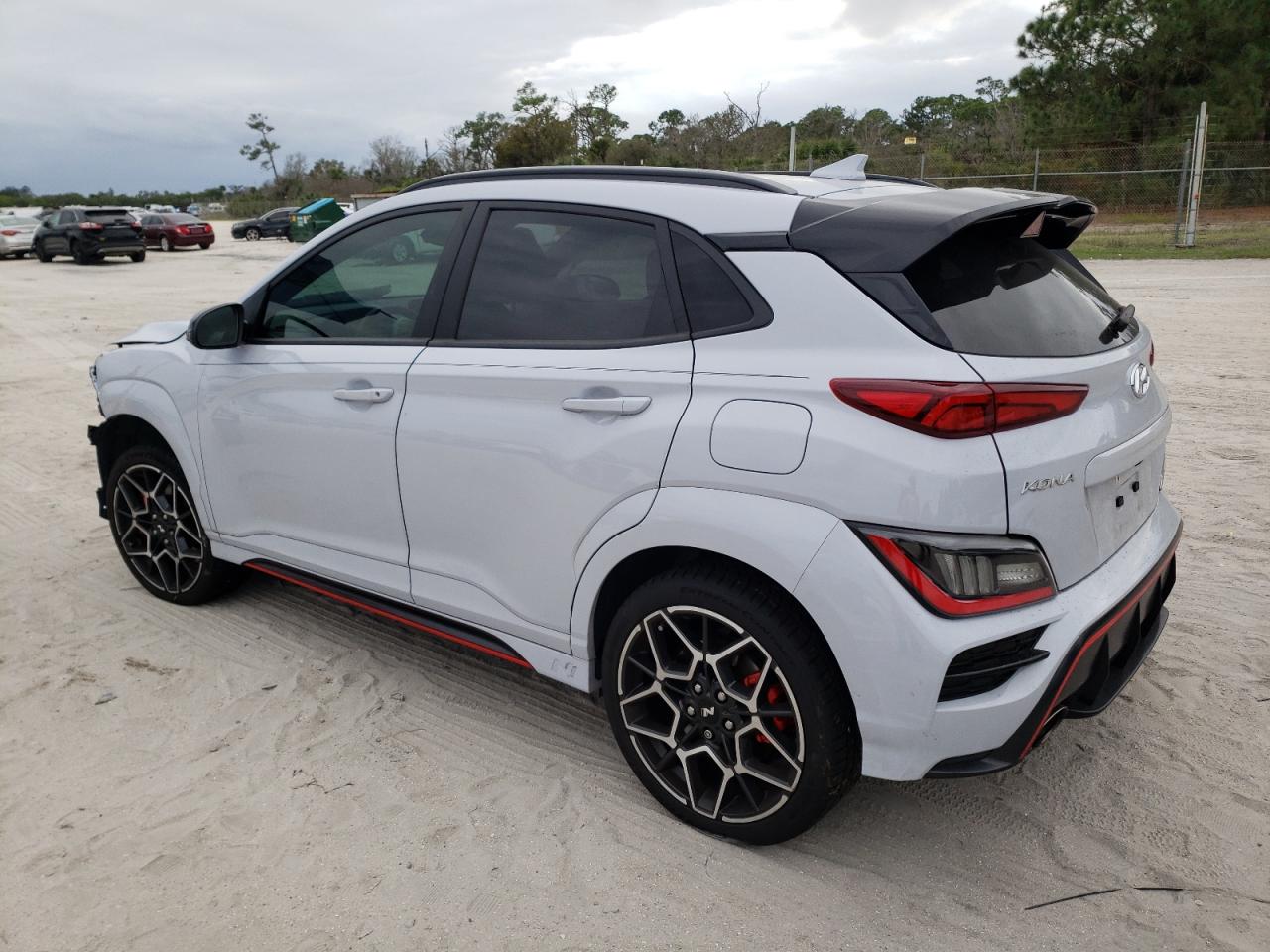 Obraz 2 z 2023 HYUNDAI KONA N BASE 2023 z VIN KM8KH3AC1PU006531
