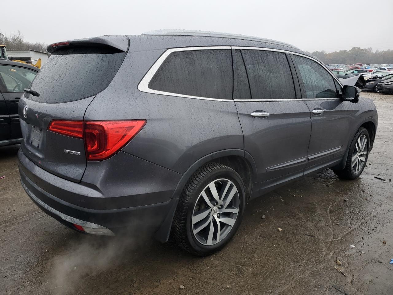 Image 3 of 2016 HONDA PILOT TOURING 2016 with VIN 5FNYF5H95GB017647