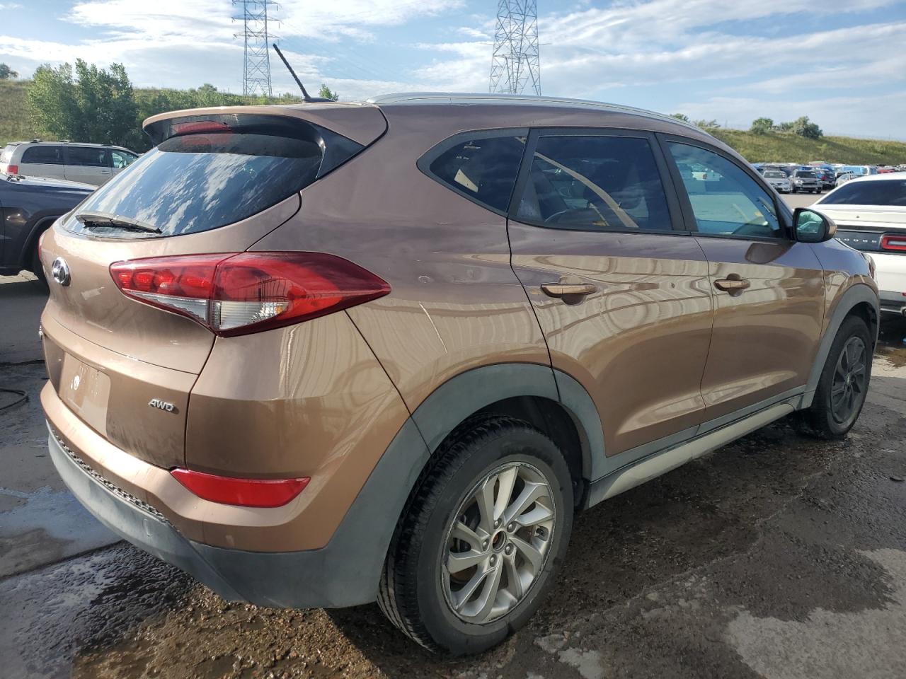 Image 3 of 2017 HYUNDAI TUCSON LIMITED 2017 with VIN KM8J3CA42HU275335