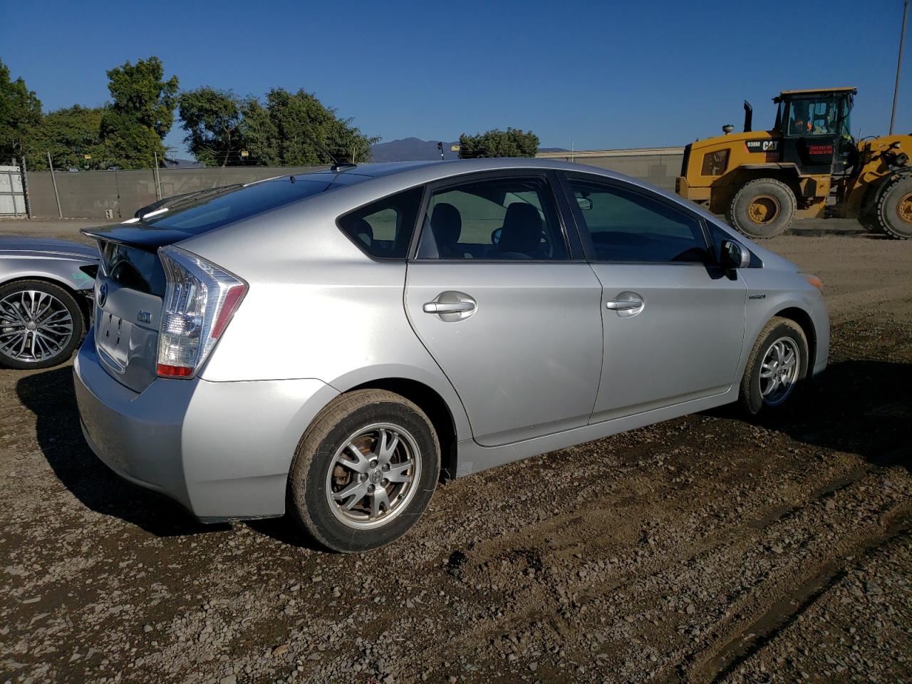 Obraz 3 z 2010 TOYOTA PRIUS  2010 z VIN JTDKN3DU7A5021392