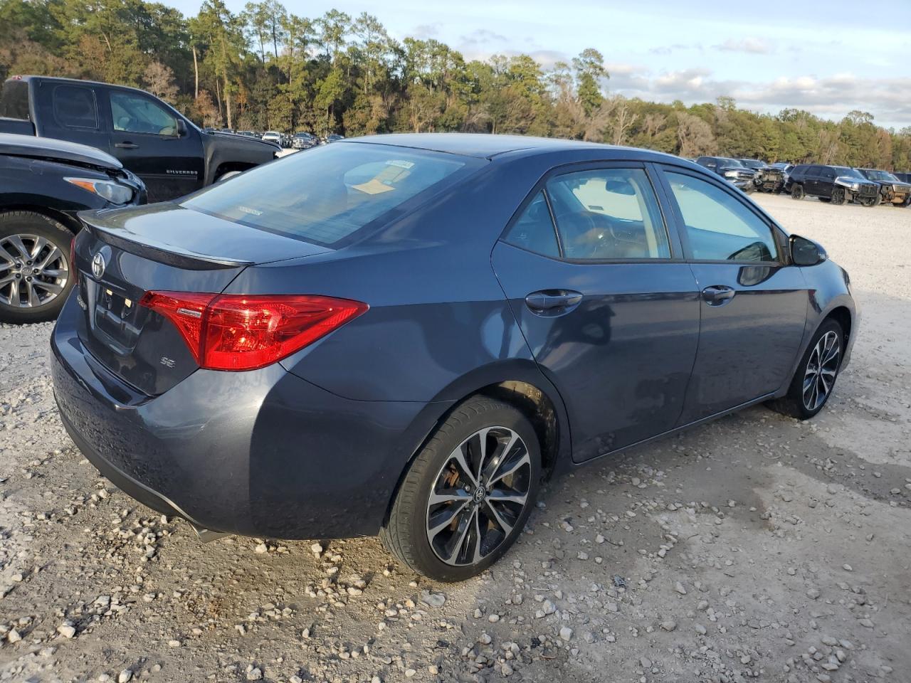 Изображение 3 2017 TOYOTA COROLLA L 2017 с VIN 5YFBURHE6HP731812