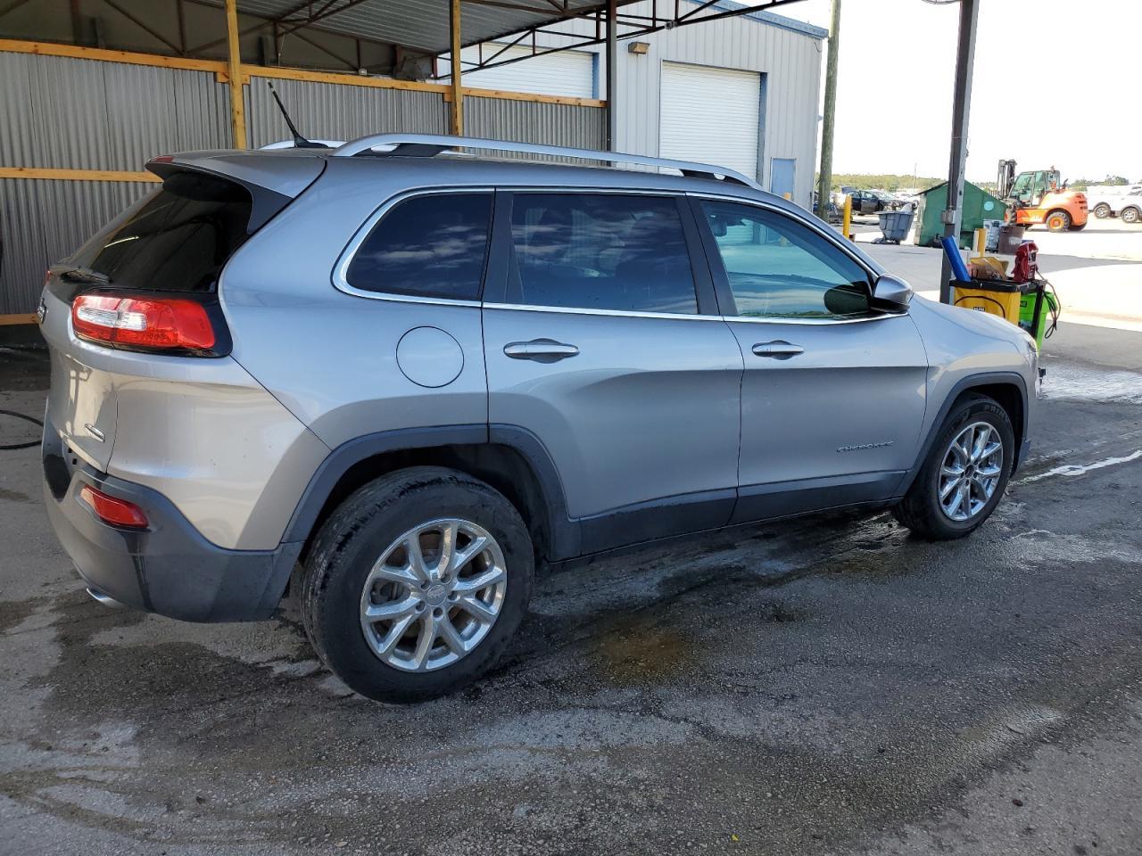 Image 3 of 2014 JEEP CHEROKEE LATITUDE 2014 with VIN 1C4PJLCS2EW106402