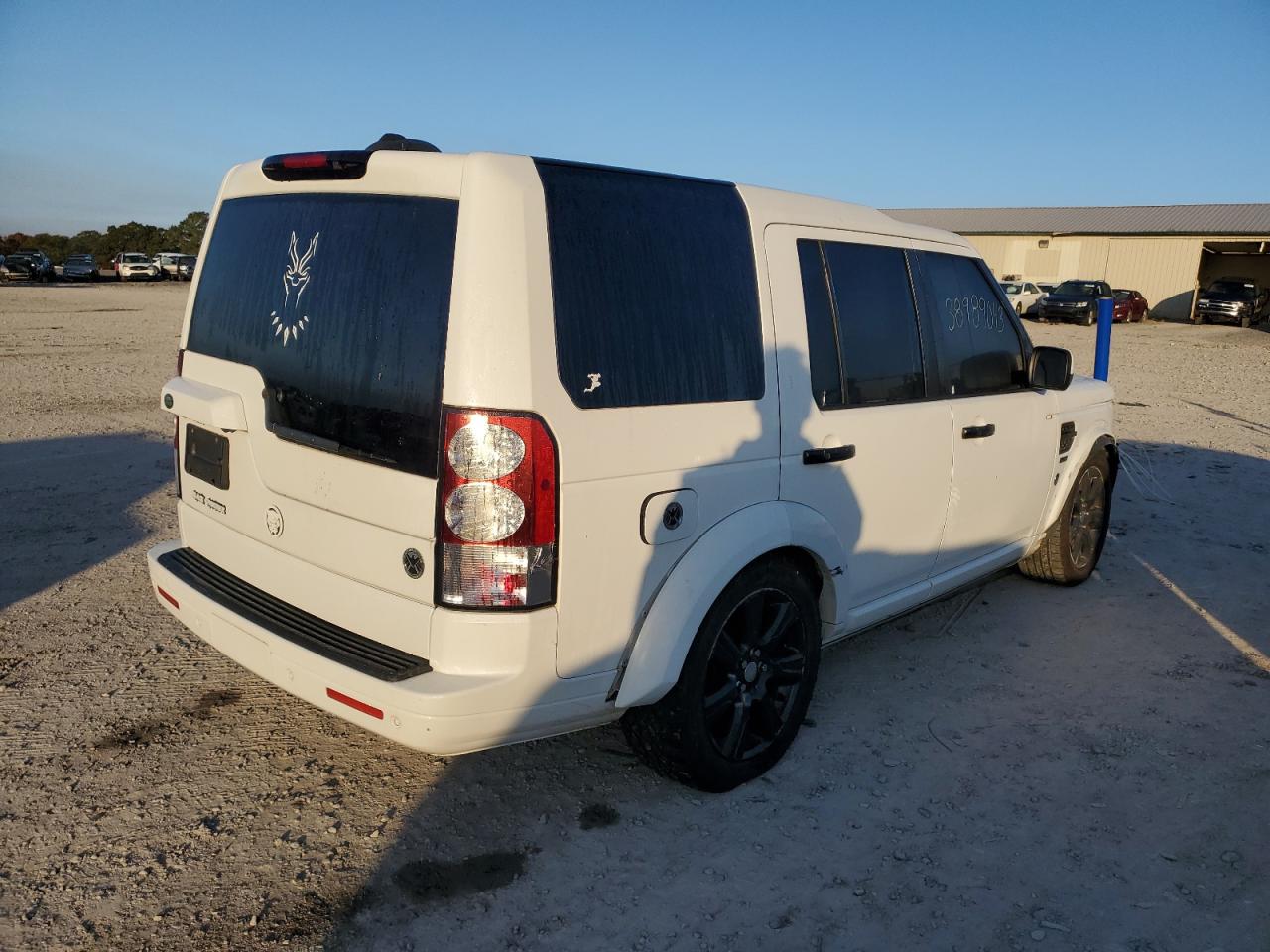 Image 3 of Land Rover Lr4 Hse 2012 with VIN SALAG2D47CA641159