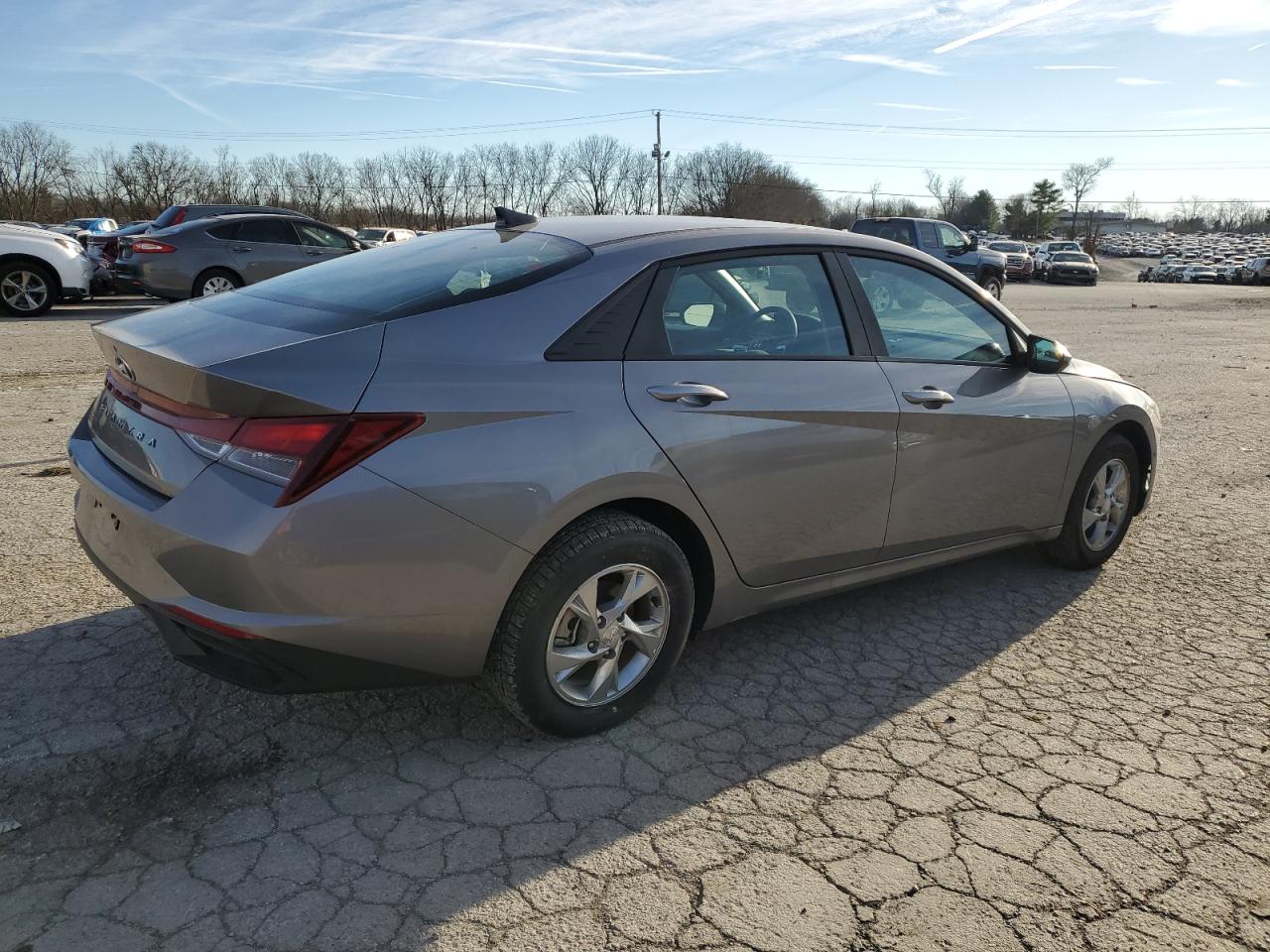 Изображение 3 2023 HYUNDAI ELANTRA SE 2023 с VIN KMHLL4AG1PU557859