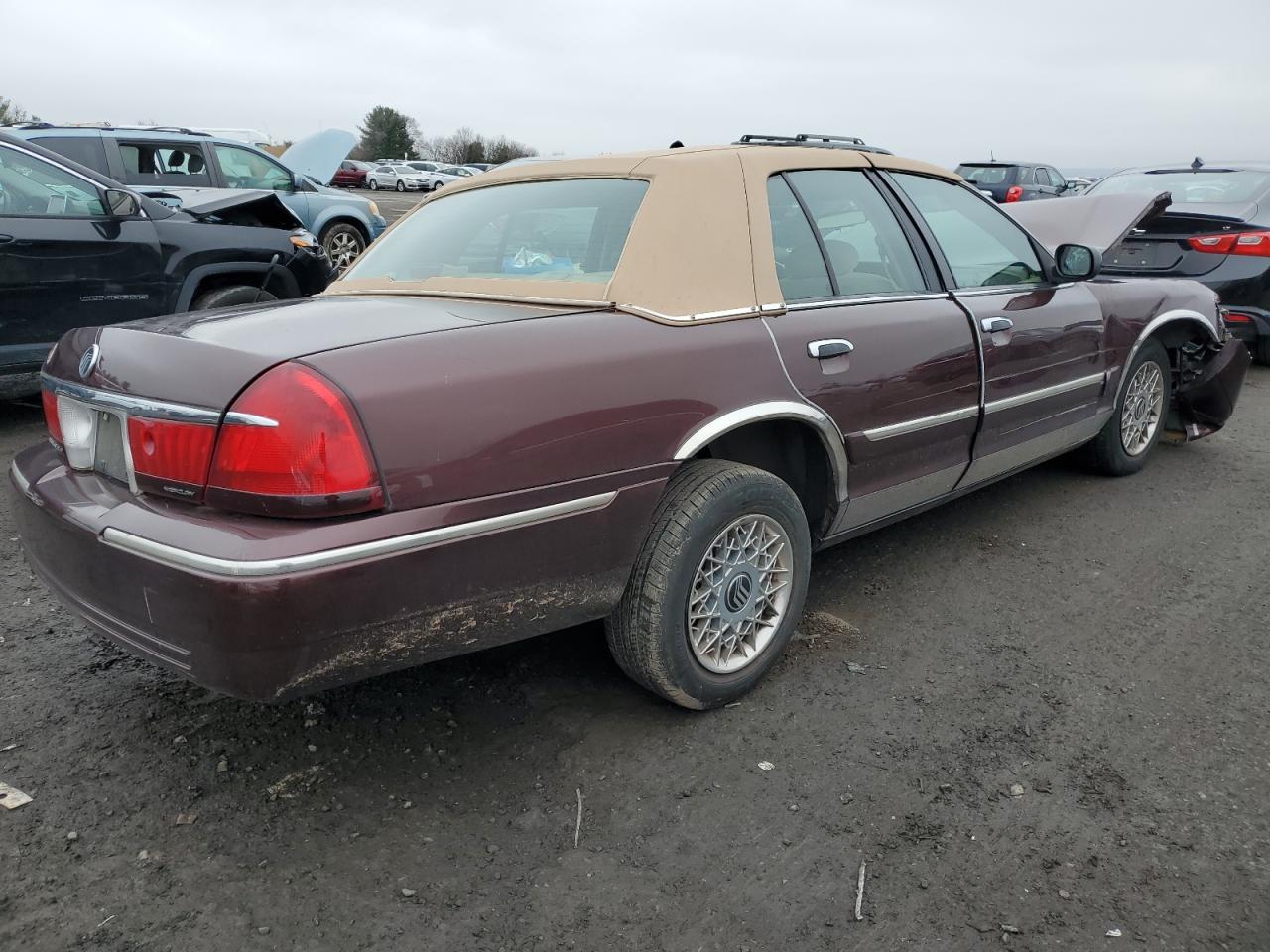Obraz 3 z 2001 MERCURY GRAND MARQUIS GS 2001 z VIN 2MEFM74W51X708980
