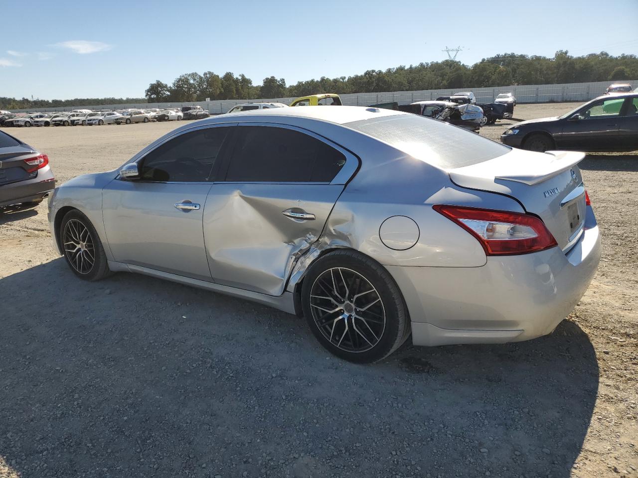 Image 2 of Nissan Maxima S 2011 with VIN 1N4AA5AP5BC868142