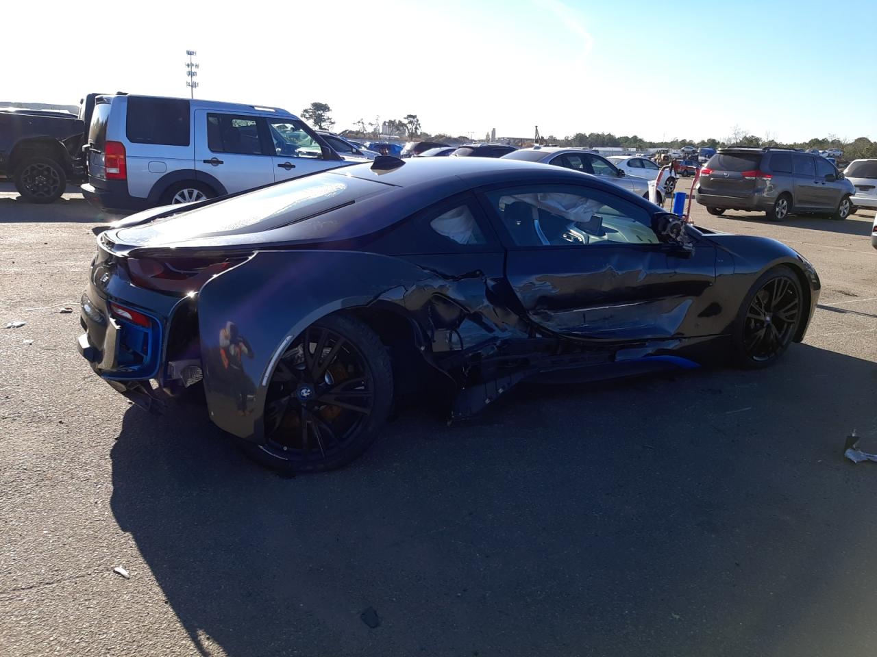 Image 3 of 2015 BMW I8  2015 with VIN WBY2Z2C53FV391379