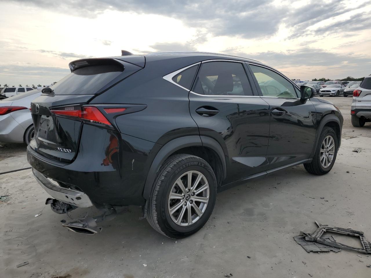Изображение 3 2021 LEXUS NX 300 BASE 2021 с VIN JTJDARBZ9M2187972