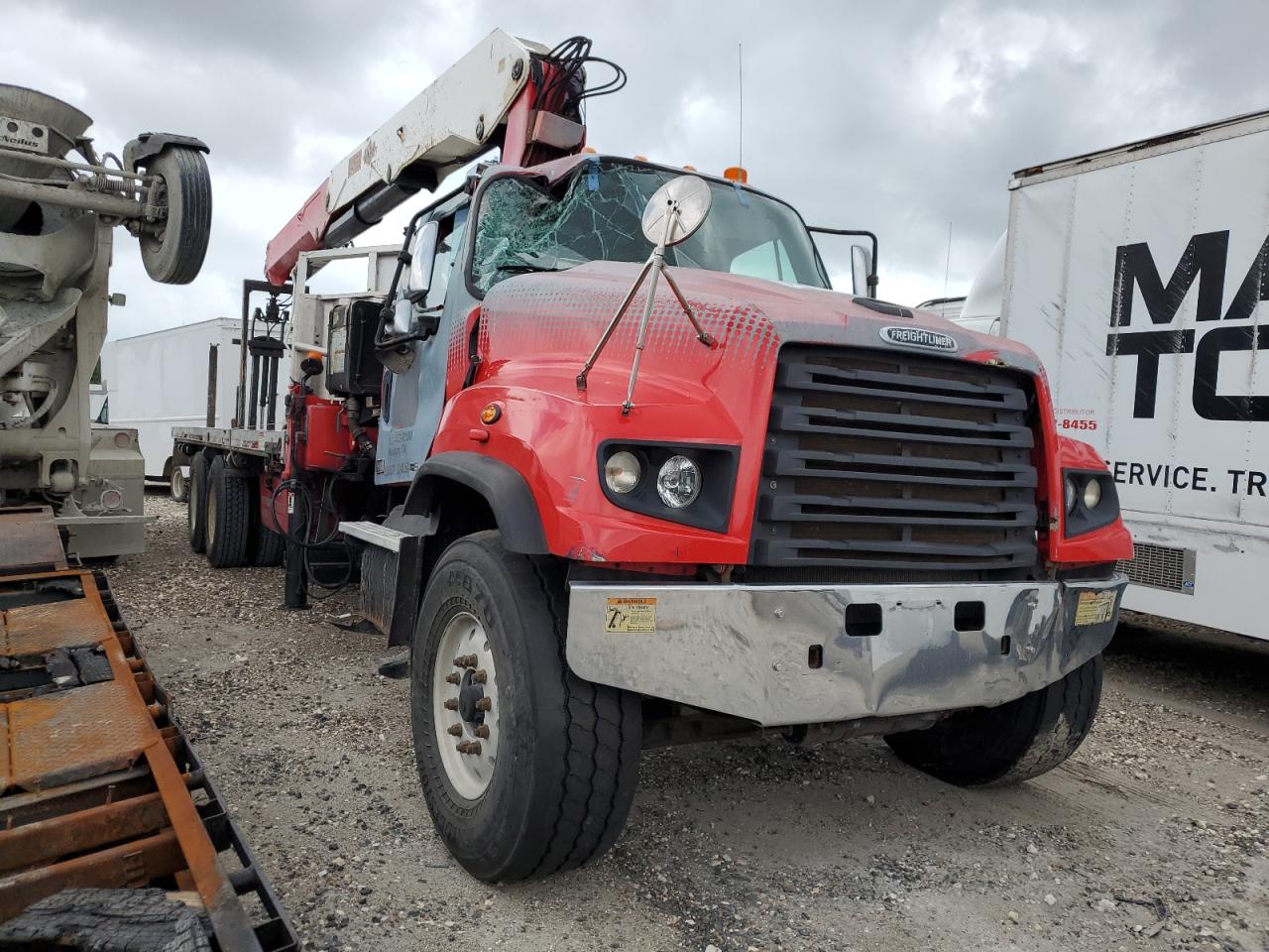 2014 FREIGHTLINER 114SD  2014 image