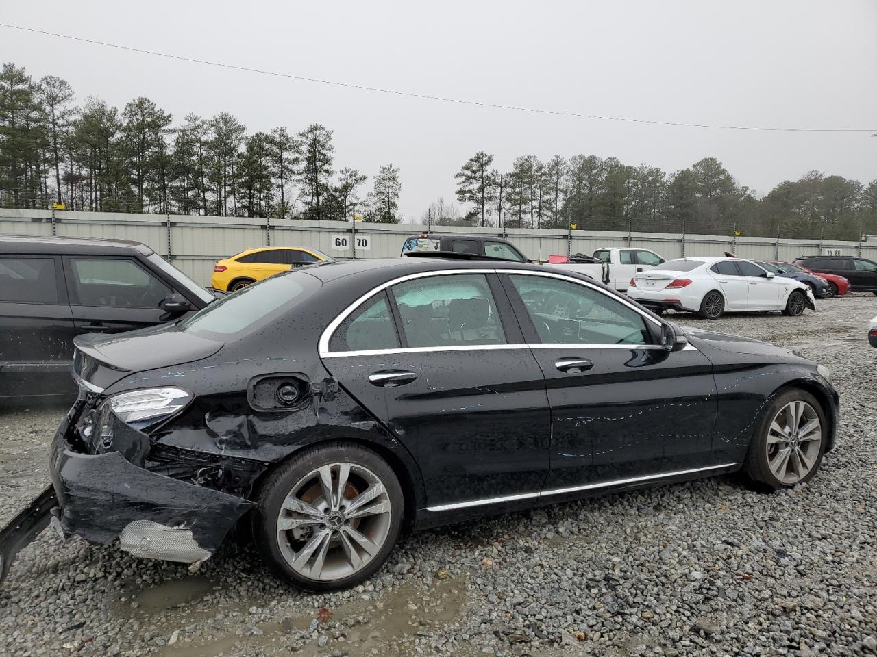 Image 3 of 2018 MERCEDES-BENZ C 300 2018 with VIN 55SWF4JB6JU240302