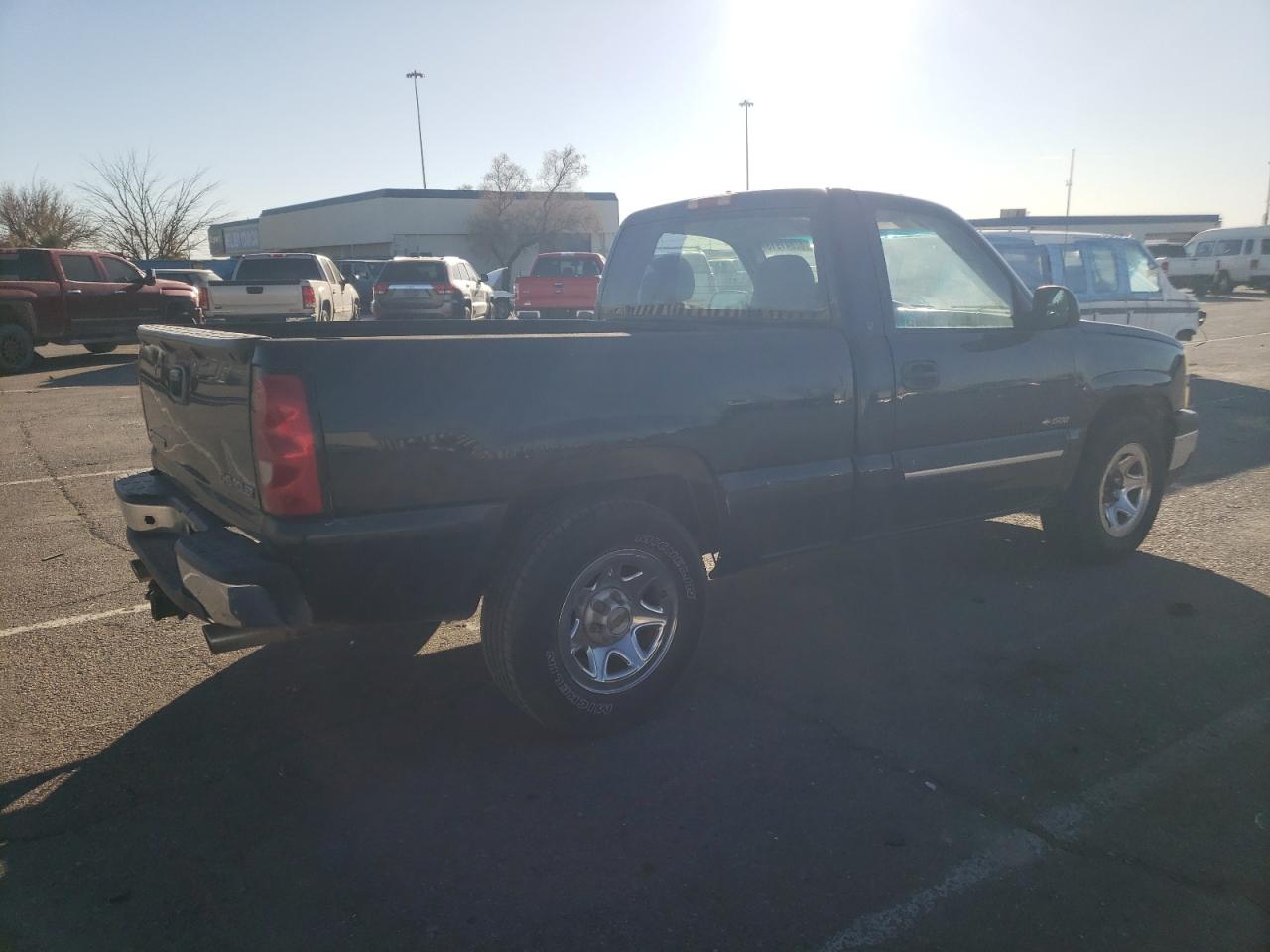 Obraz 3 z 2005 CHEVROLET SILVERADO C1500 2005 z VIN 1GCEC14TX5Z269665