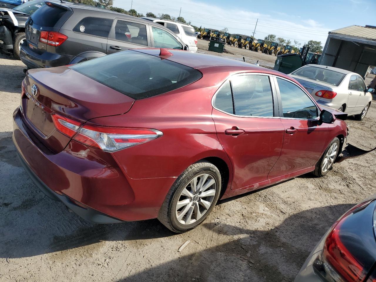 Obraz 3 z 2019 TOYOTA CAMRY L 2019 z VIN 4T1B11HK0KU743749