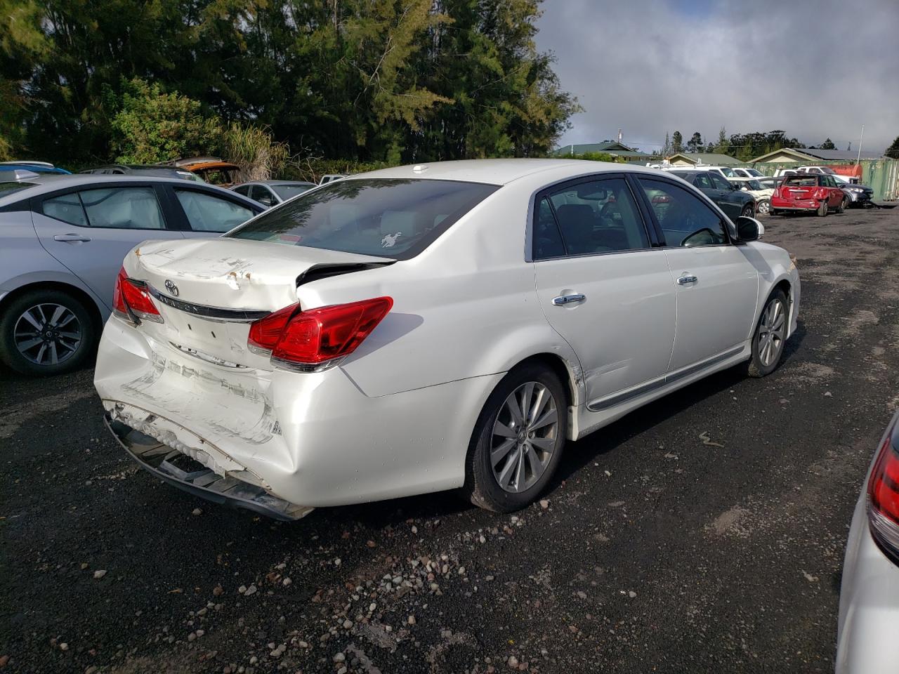 Изображение 3 2011 TOYOTA AVALON BASE 2011 с VIN 4T1BK3DB4BU436891