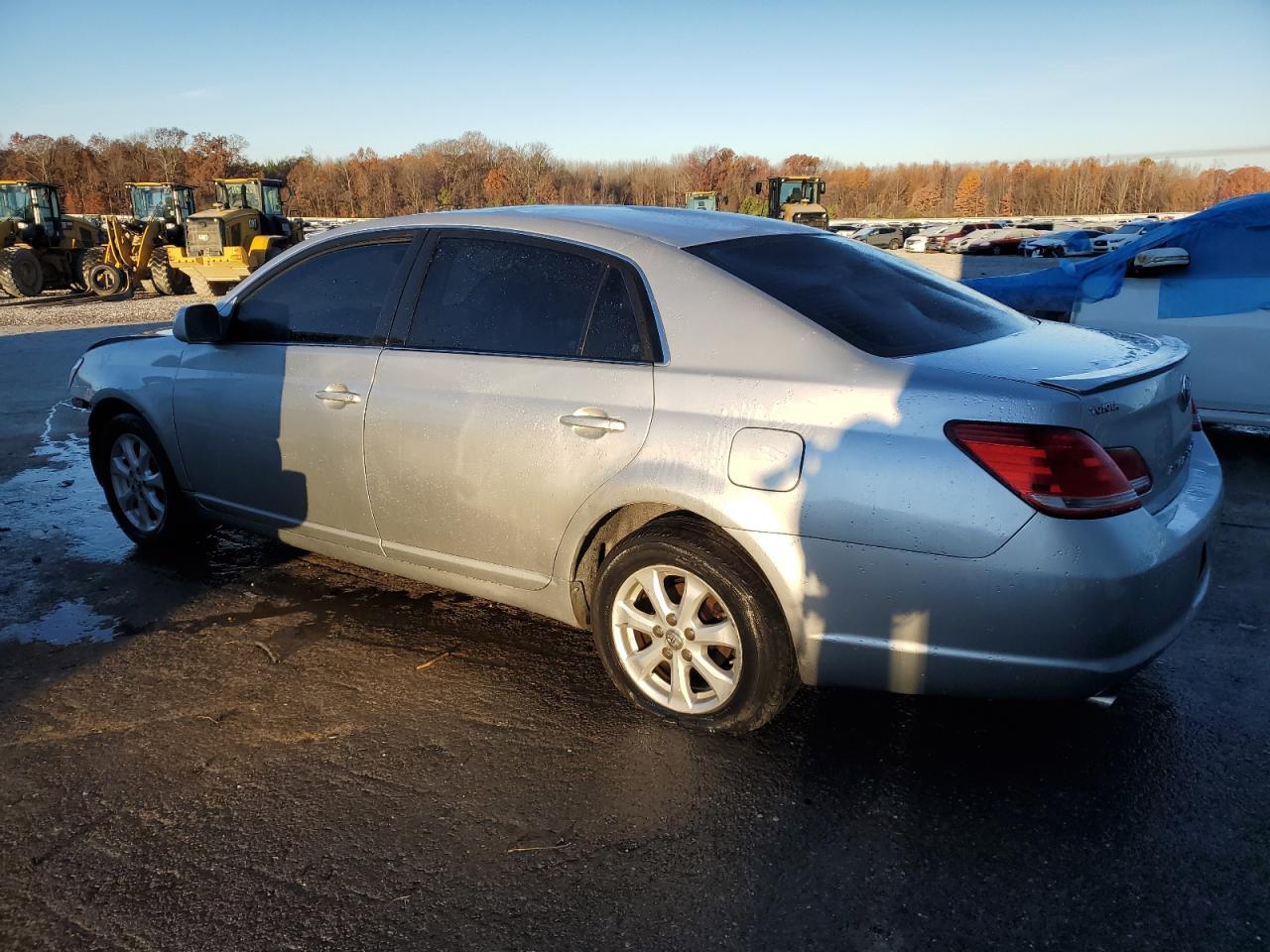 Image 2 of 2006 TOYOTA AVALON XL 2006 with VIN 4T1BK36B96U144964