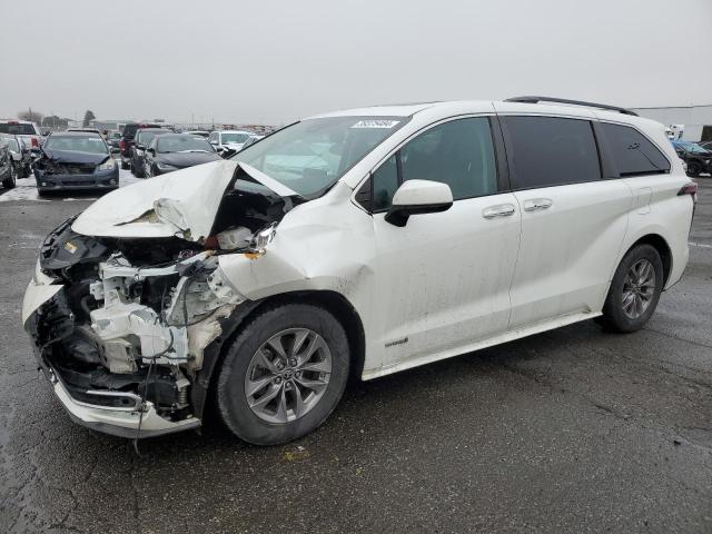 Изображение 1 2021 TOYOTA SIENNA XLE 2021 с VIN 5TDJSKFC0MS018044