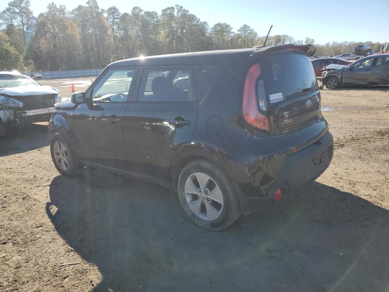 Obraz 2 z 2015 KIA SOUL  2015 z VIN KNDJN2A22F7150371
