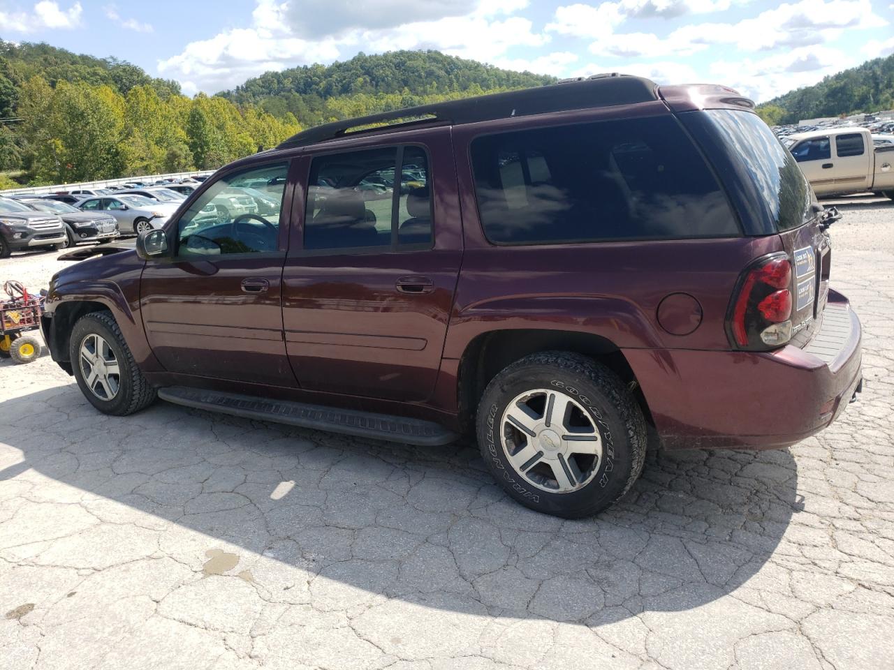Image 2 of 2006 CHEVROLET TRAILBLAZER EXT LS 2006 with VIN 1GNET16S966115043