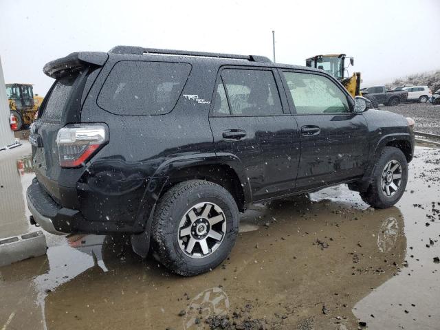 Изображение 3 2023 TOYOTA 4RUNNER SE 2023 с VIN JTEPU5JRXP6157258