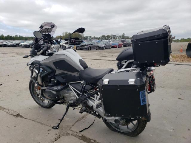 Image 3 of 2017 BMW R1200 GS 2017 with VIN WB10A6107HZ656022