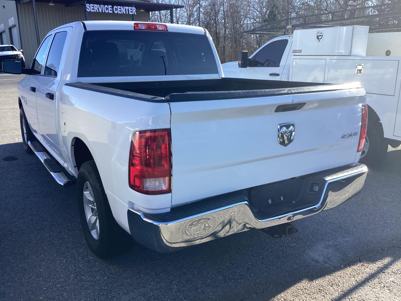 Obraz 3 z 2016 RAM 1500 ST 2016 z VIN 3C6RR7KTXGG183904
