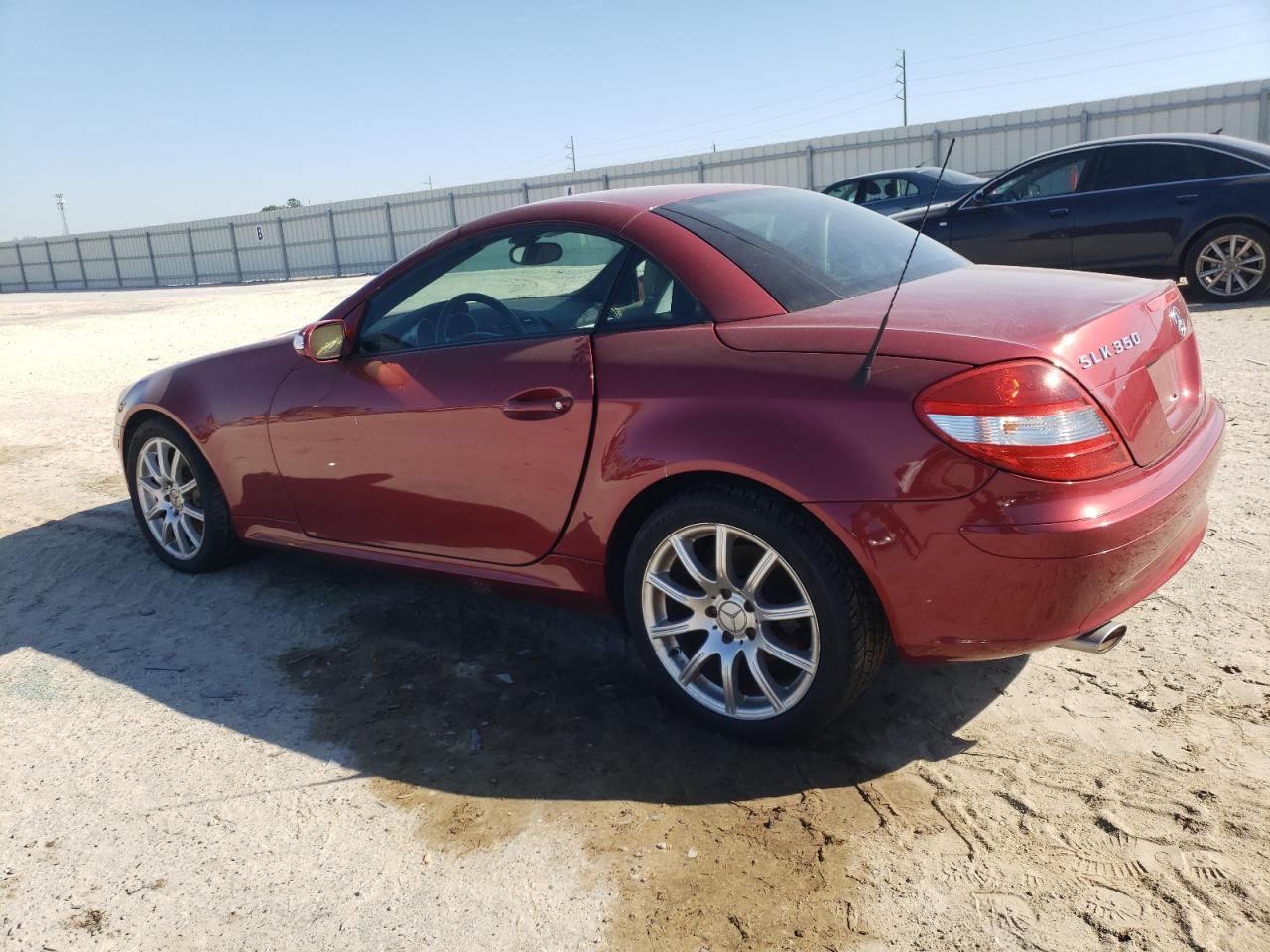 Image 2 of 2005 MERCEDES-BENZ SLK 350 2005 with VIN WDBWK56F15F048655