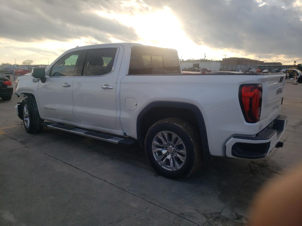 Image 2 of 2021 GMC SIERRA C1500 DENALI 2021 with VIN 3GTP8FED3MG292783