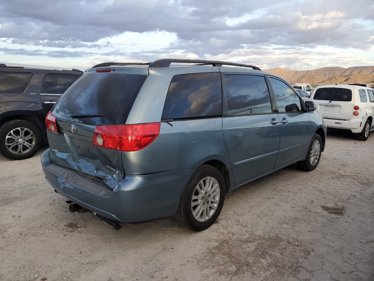 Obraz 3 z 2008 TOYOTA SIENNA XLE 2008 z VIN 5TDZK22CX8S170248