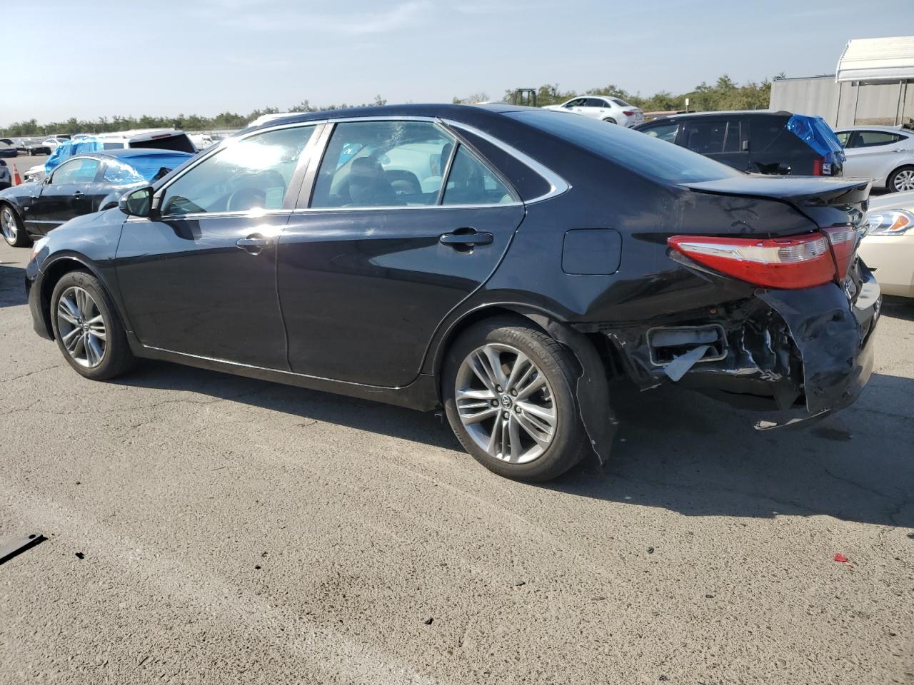 Obraz 2 z 2015 TOYOTA CAMRY LE 2015 z VIN 4T1BF1FK5FU053005