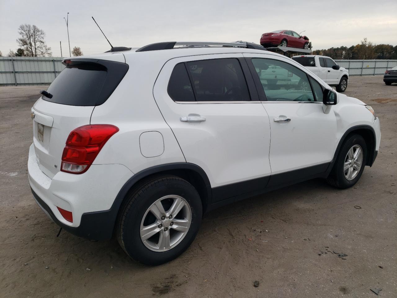 Image 3 of 2018 CHEVROLET TRAX 1LT 2018 with VIN 3GNCJLSB7JL352319