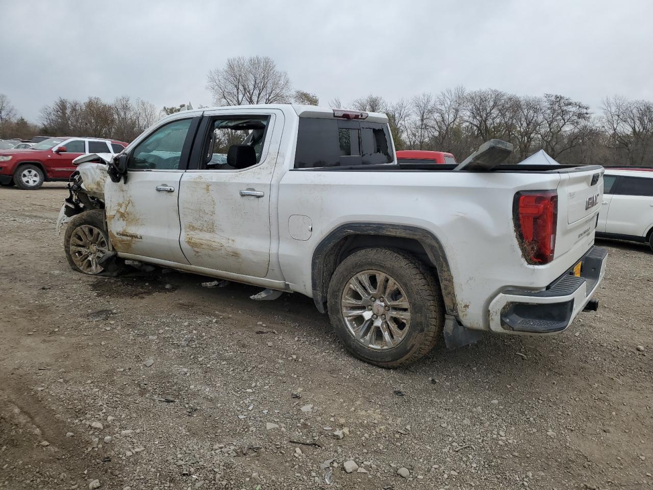 Image 2 of 2022 GMC SIERRA K1500 DENALI 2022 with VIN 3GTUUGEL2NG521399