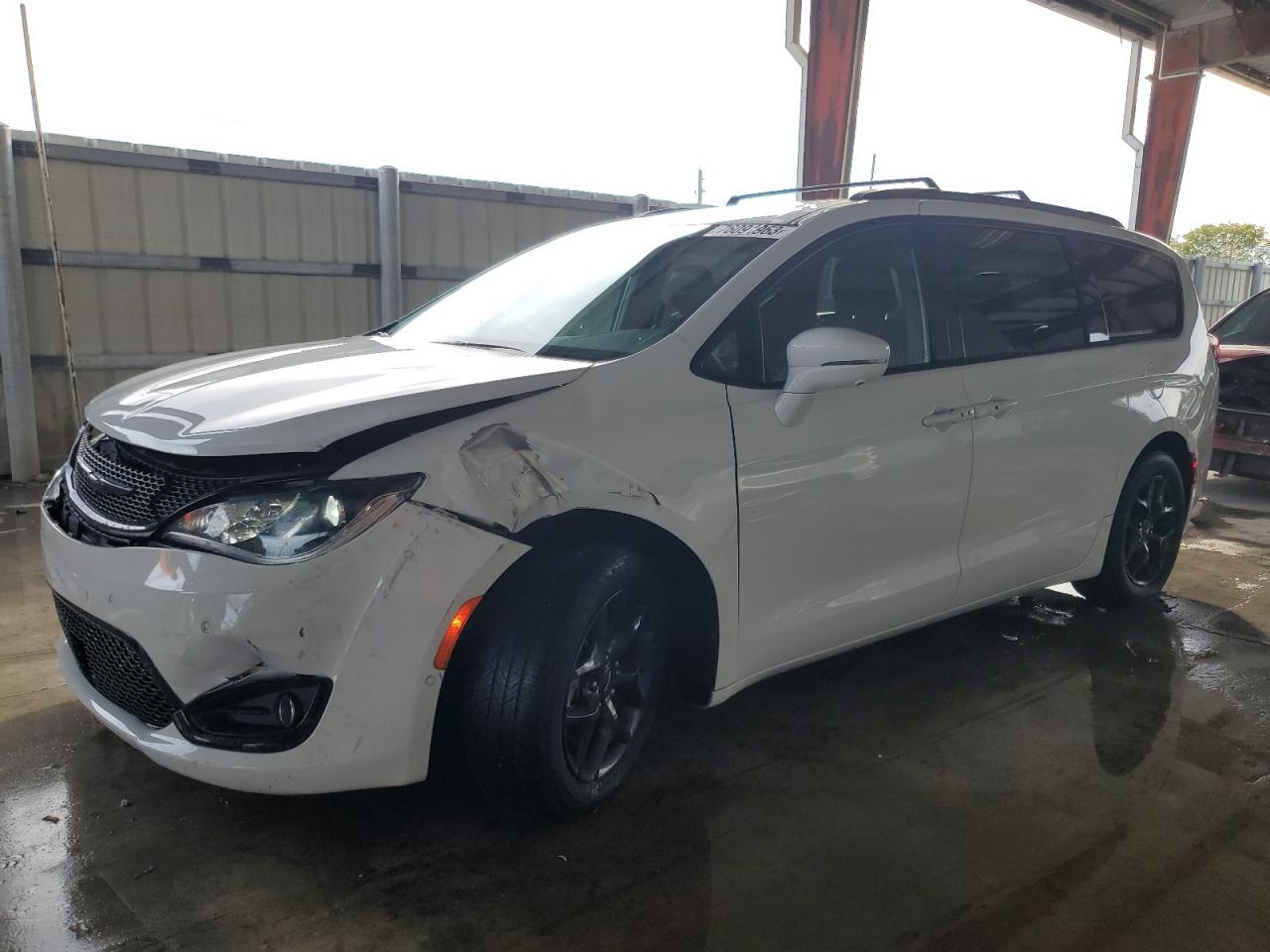 Изображение 1 2018 CHRYSLER PACIFICA LIMITED 2018 с VIN 2C4RC1GG0JR287192