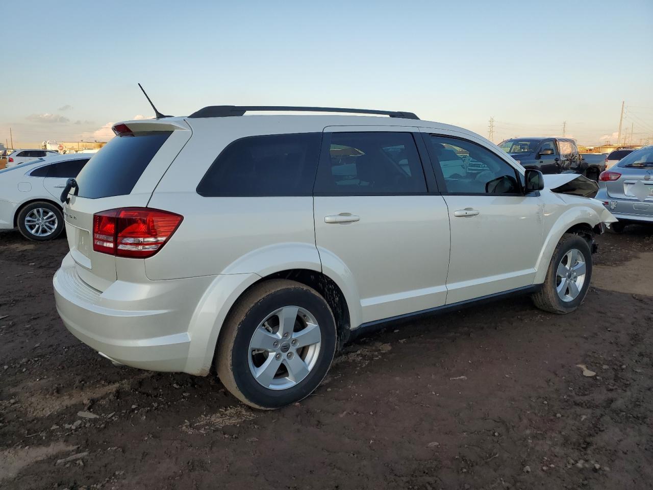 Image 3 of 2018 DODGE JOURNEY SE 2018 with VIN 3C4PDCAB9JT273463