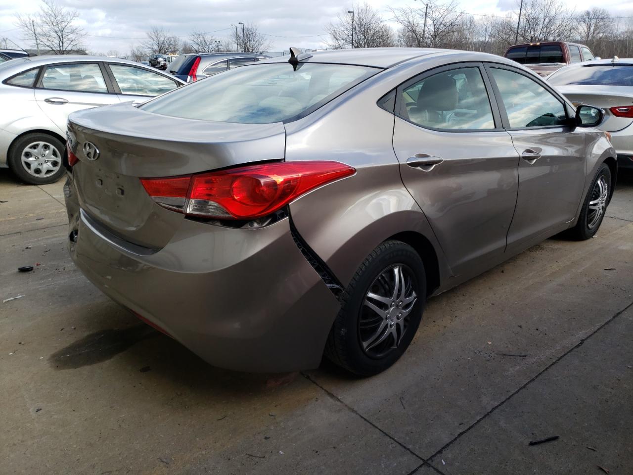 Obraz 3 z 2013 HYUNDAI ELANTRA GLS 2013 z VIN 5NPDH4AE0DH174283