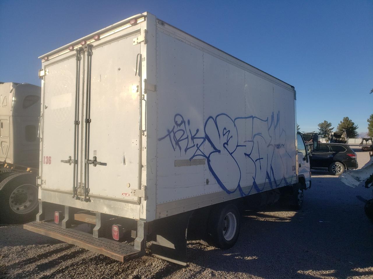 Изображение 3 2003 ISUZU NPR  2003 с VIN 4KLB4B1R23J800562