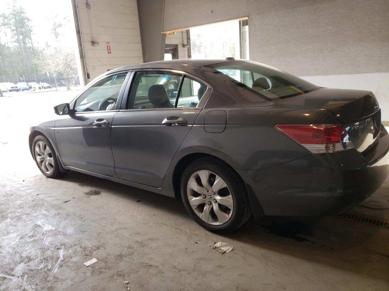 Изображение 2 2008 HONDA ACCORD EXL 2008 с VIN 1HGCP26858A128419