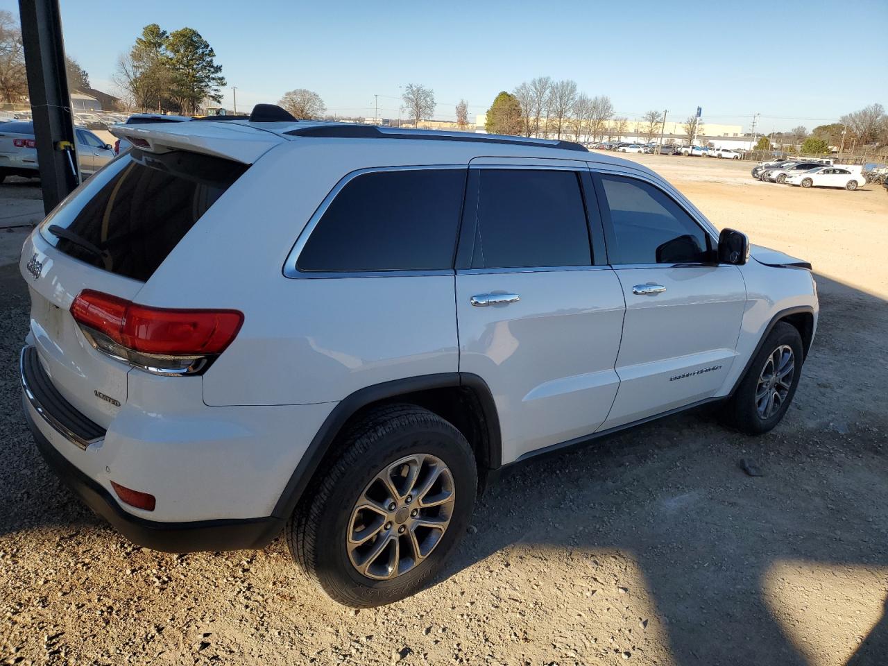 Image 3 of 2014 JEEP GRAND CHEROKEE LIMITED 2014 with VIN 1C4RJEBG4EC273069