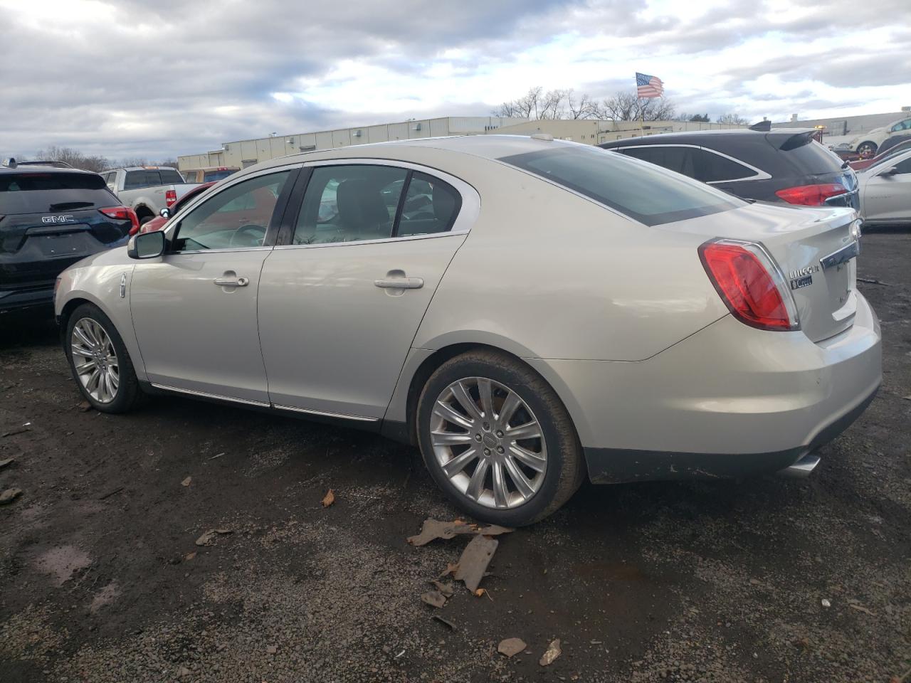 Image 2 of 2009 LINCOLN MKS  2009 with VIN 1LNHM94R19G619615