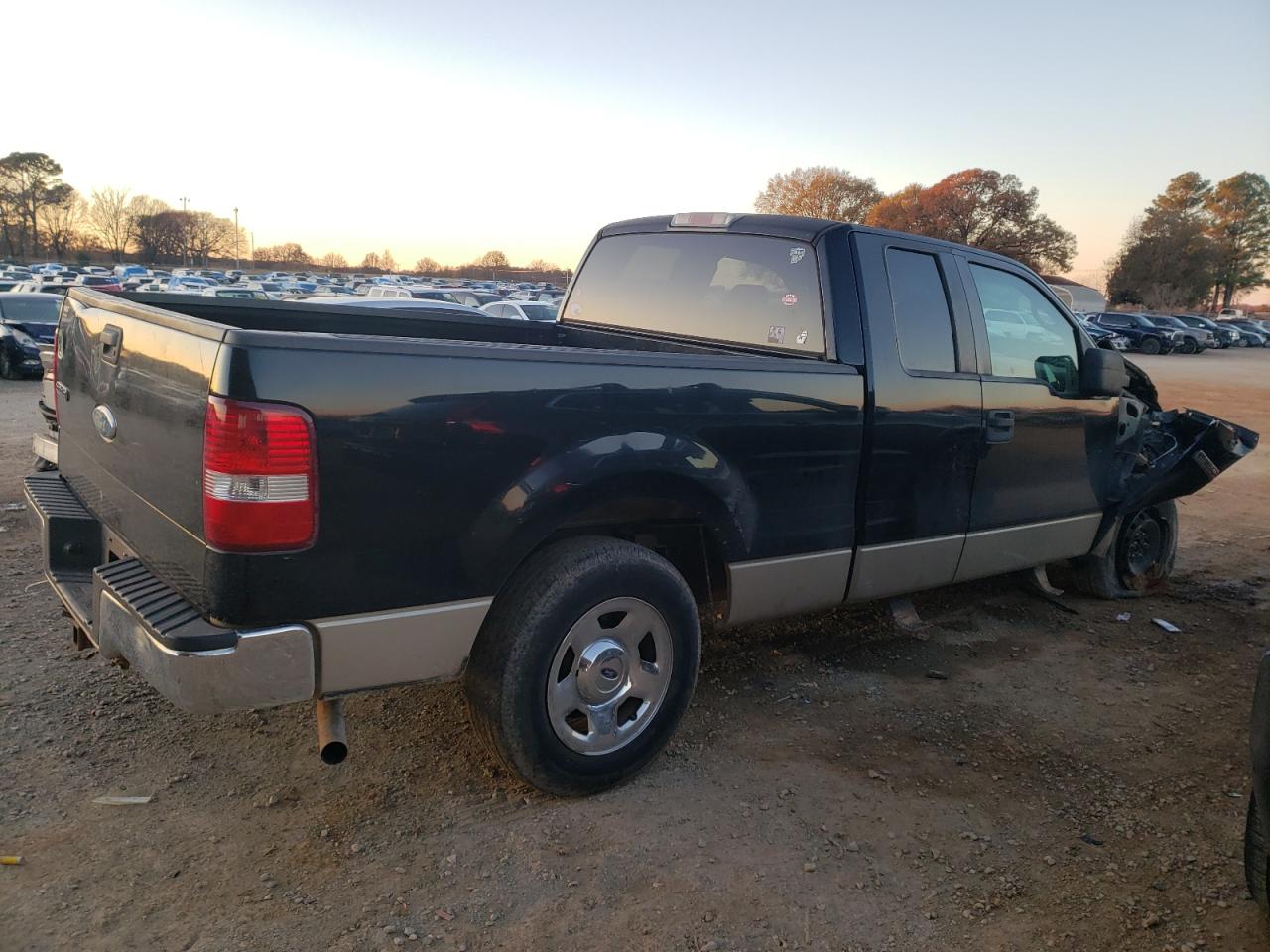 Image 3 of 2007 FORD F150  2007 with VIN 1FTPX12V07KD12519