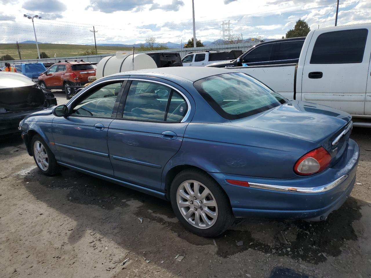 Изображение 2 2002 JAGUAR X-TYPE 2.5 2002 с VIN SAJEB51D72XC26453