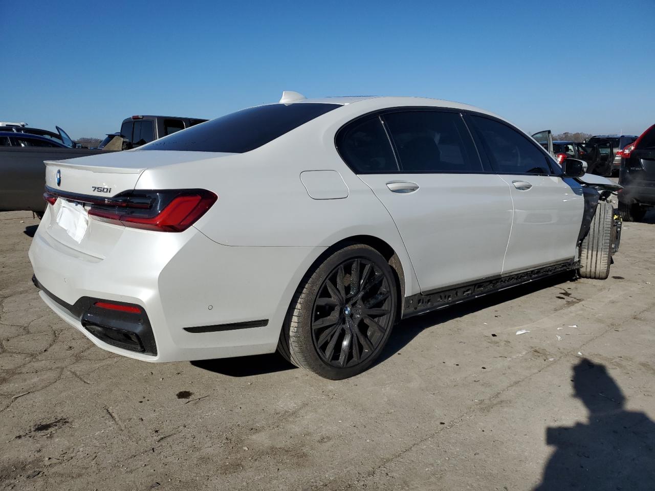 Изображение 3 2020 BMW 750 XI 2020 с VIN WBA7U2C08LBM62189