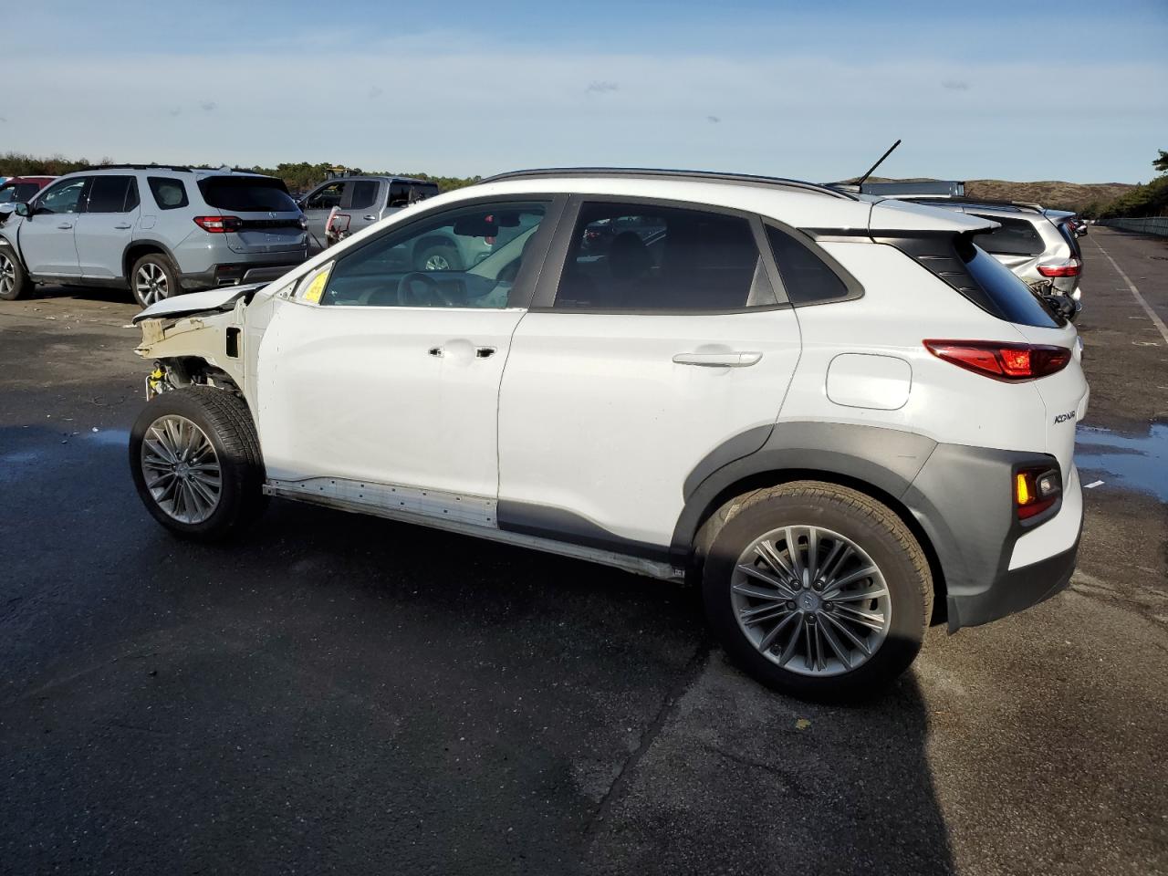 Obraz 2 z 2019 HYUNDAI KONA SEL 2019 z VIN KM8K2CAAXKU231913