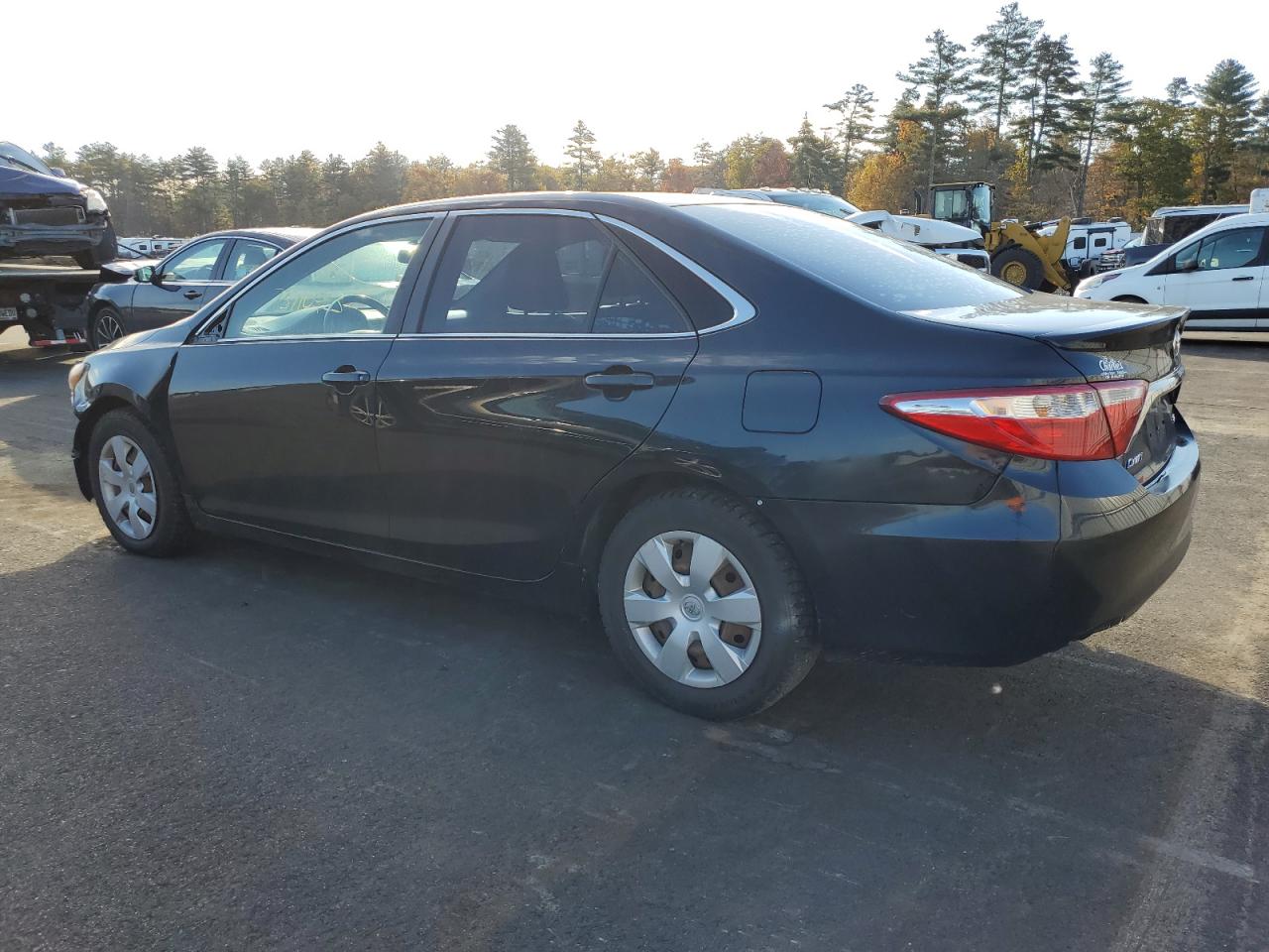 Image 2 of 2015 TOYOTA CAMRY LE 2015 with VIN 4T1BF1FK3FU063421