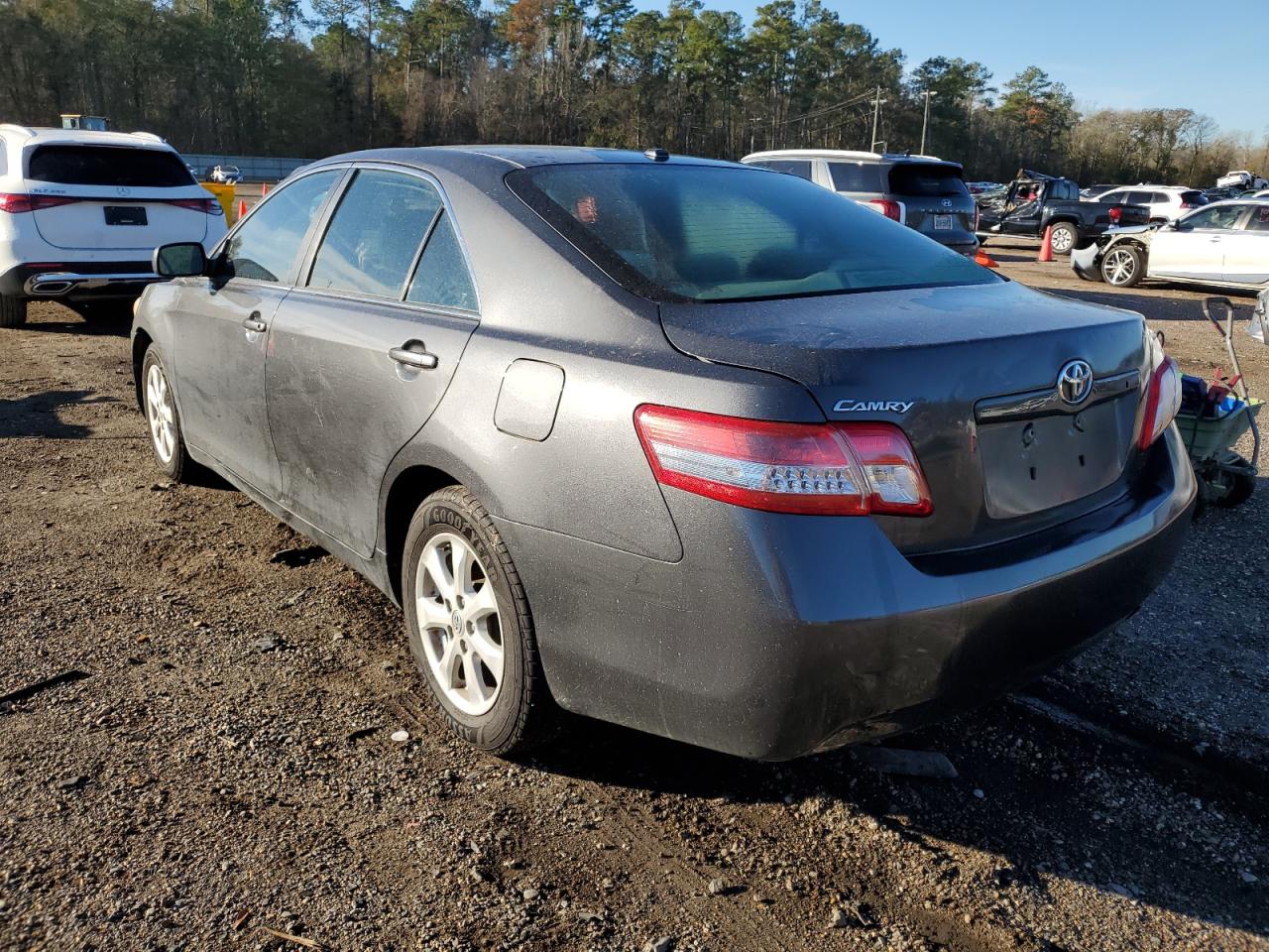 Obraz 2 z 2011 TOYOTA CAMRY BASE 2011 z VIN 4T1BF3EK8BU170388