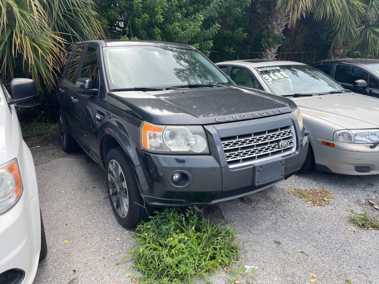 Obraz 1 z 2010 LAND ROVER LR2  2010 z VIN SALFP2BN8AH201828