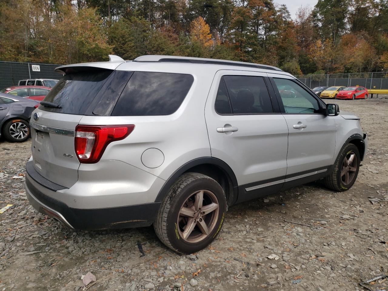 Image 3 of 2017 FORD EXPLORER XLT 2017 with VIN 1FM5K8D80HGD17516