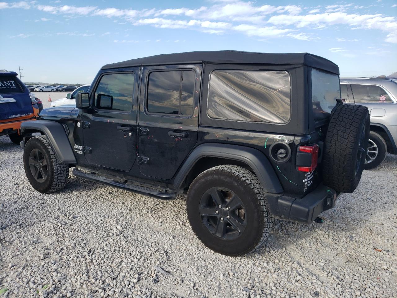 Изображение 2 2020 JEEP WRANGLER UNLIMITED SPORT 2020 с VIN 1C4HJXDG0LW222040