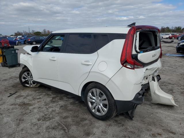 Image 2 of 2022 KIA SOUL LX 2022 with VIN KNDJ23AUXN7157311