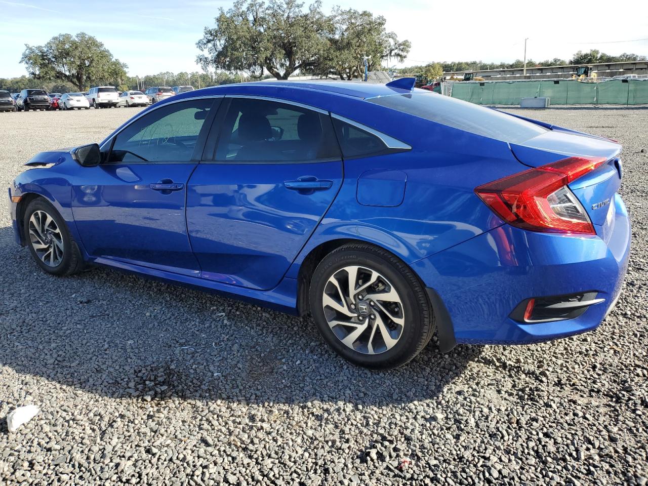 Obraz 2 z 2018 HONDA CIVIC EX 2018 z VIN 19XFC2F81JE019112