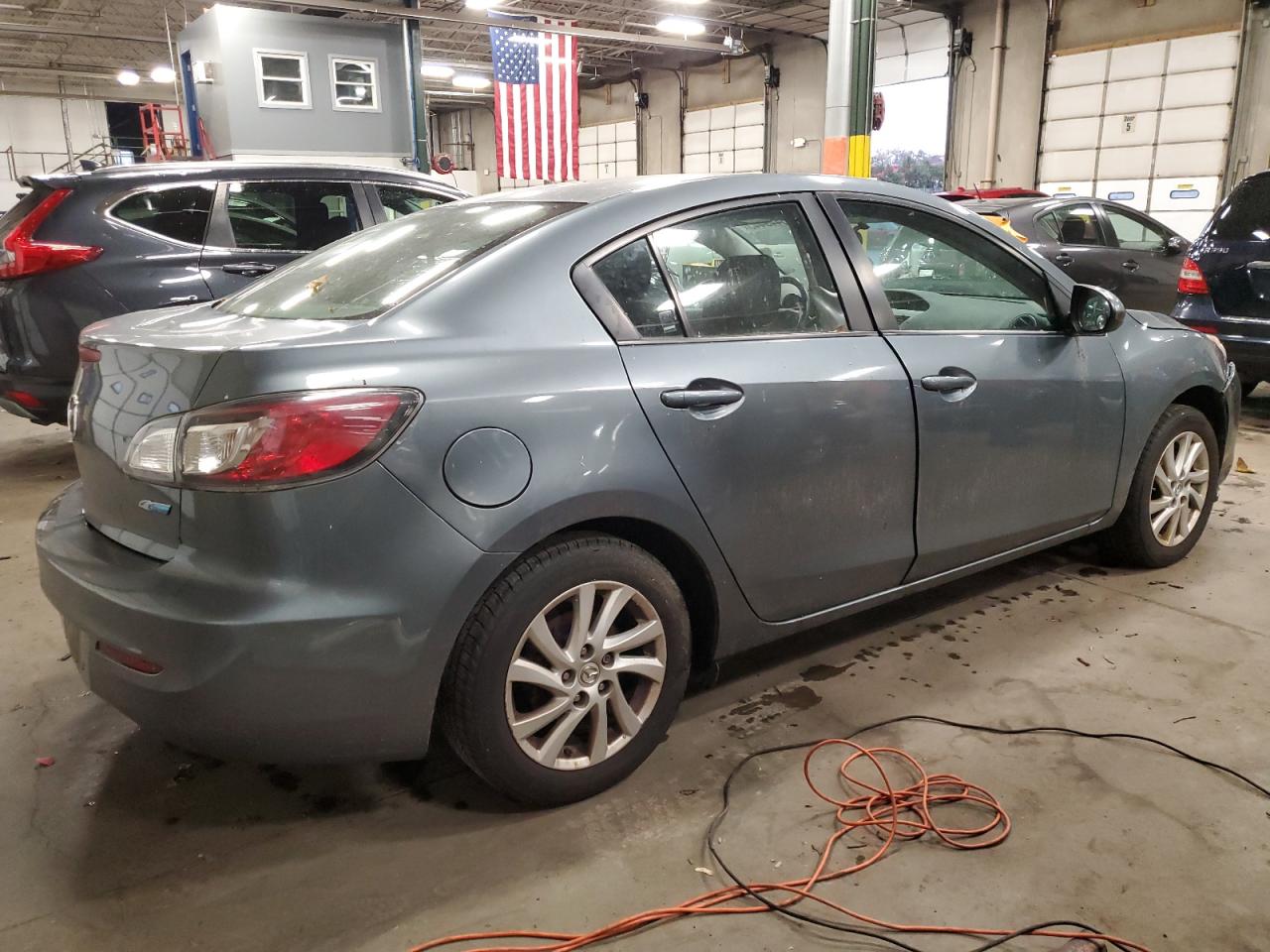 Изображение 3 2012 MAZDA 3 I 2012 с VIN JM1BL1V74C1674212