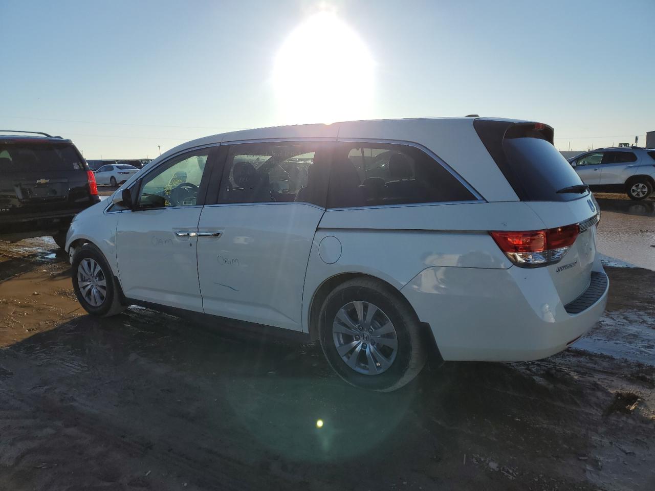 Изображение 2 2016 HONDA ODYSSEY SE 2016 с VIN 5FNRL5H35GB168738